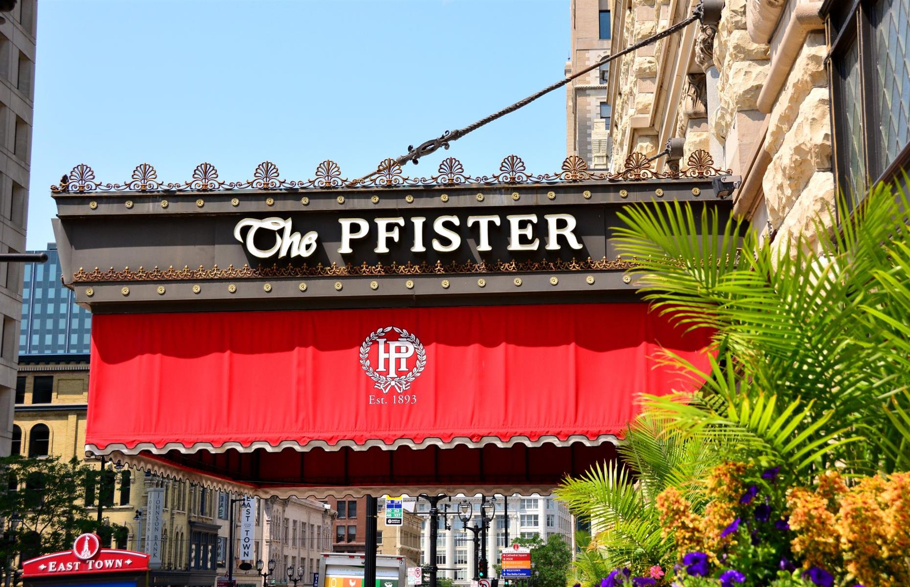 Wisconsin: The Pfister Hotel, Milwaukee